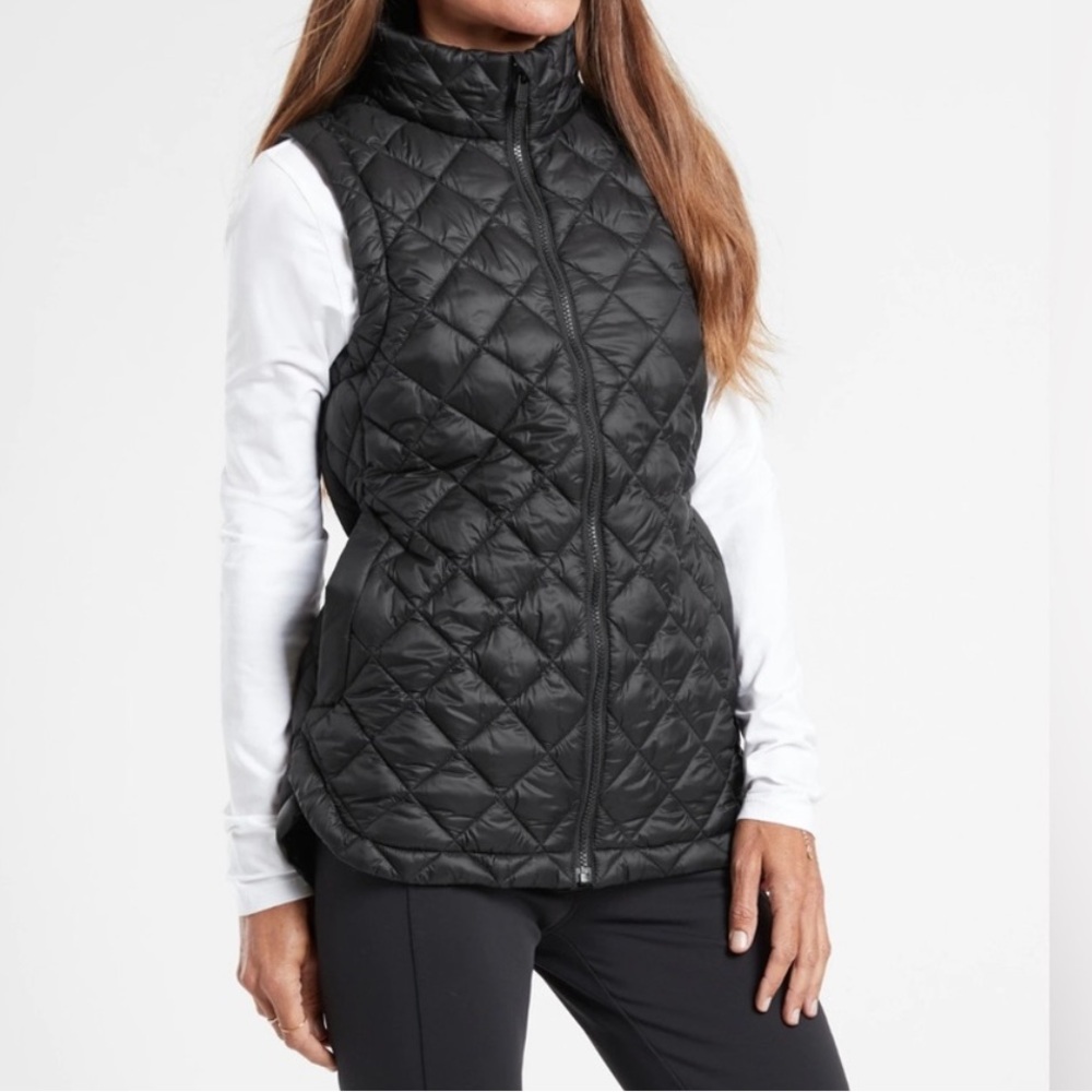 Women's Quilted Black Packable Vest - Classic Lightweight Layer